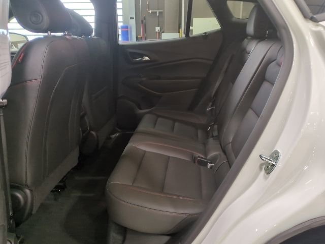 Used 2024 Chevrolet Trax RS w/ Sunroof Package image 11