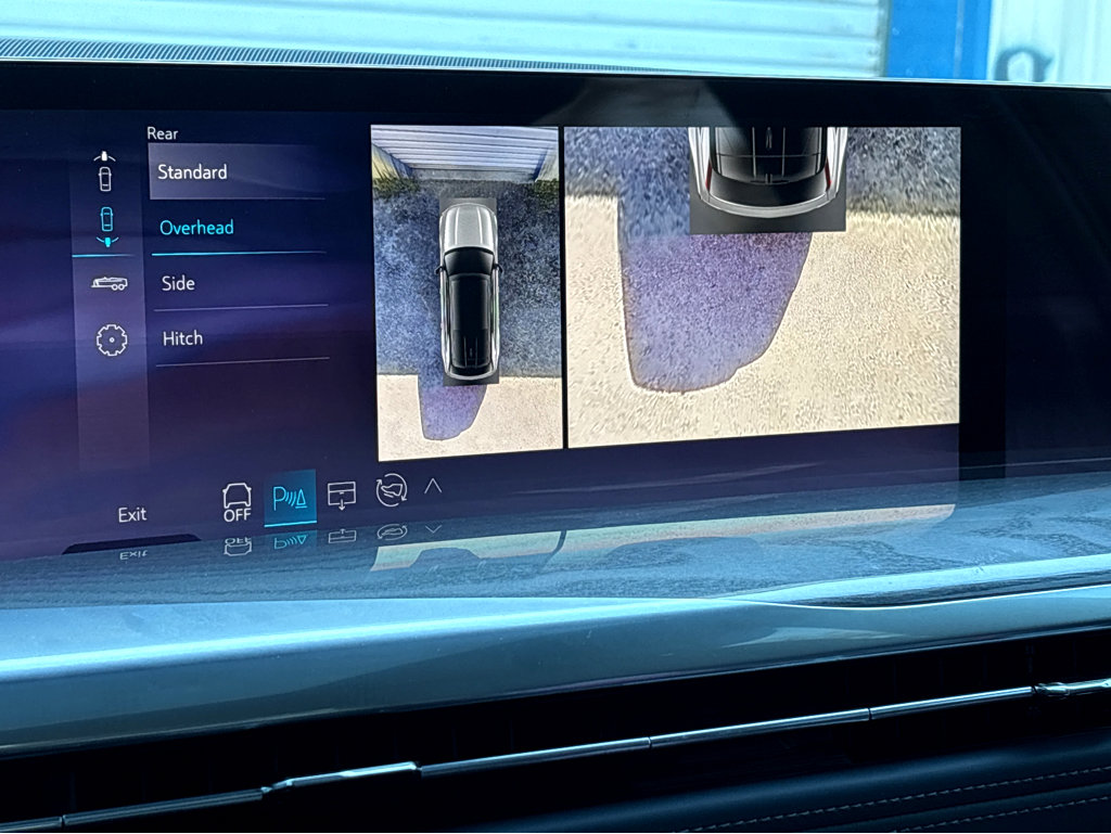 New 2025 Cadillac Escalade IQ Luxury 2 image 13