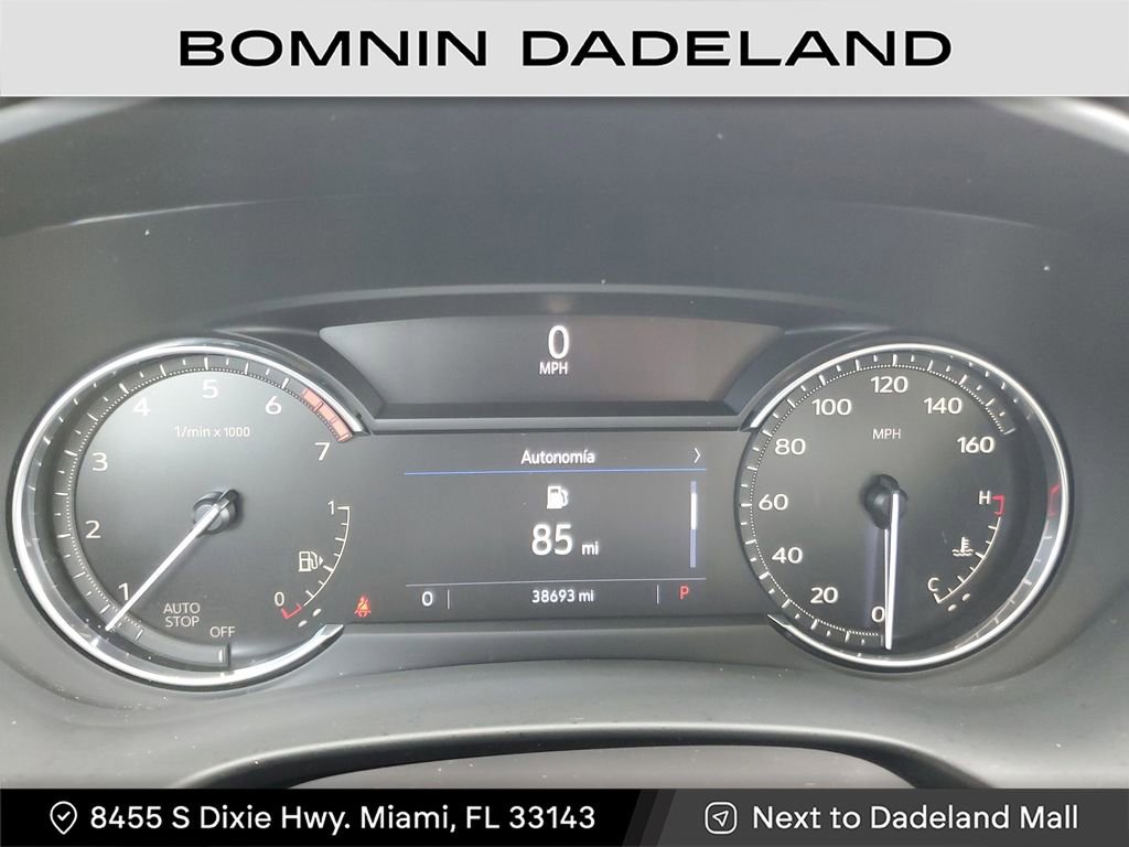 Used 2022 Cadillac XT4 Luxury w/ Driver Awareness Package image 21