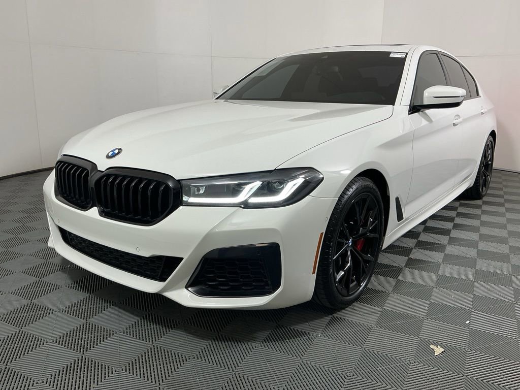 Used 2023 BMW 540i w/ M Sport Package image 2