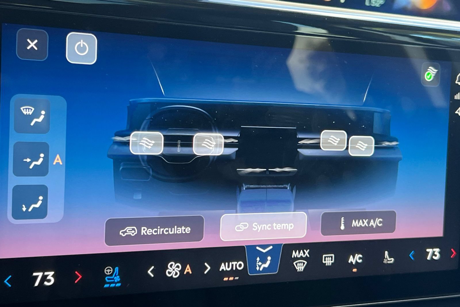 New 2026 Lincoln Nautilus Reserve w/ Jet Appearance Package AWD/4WD image 18