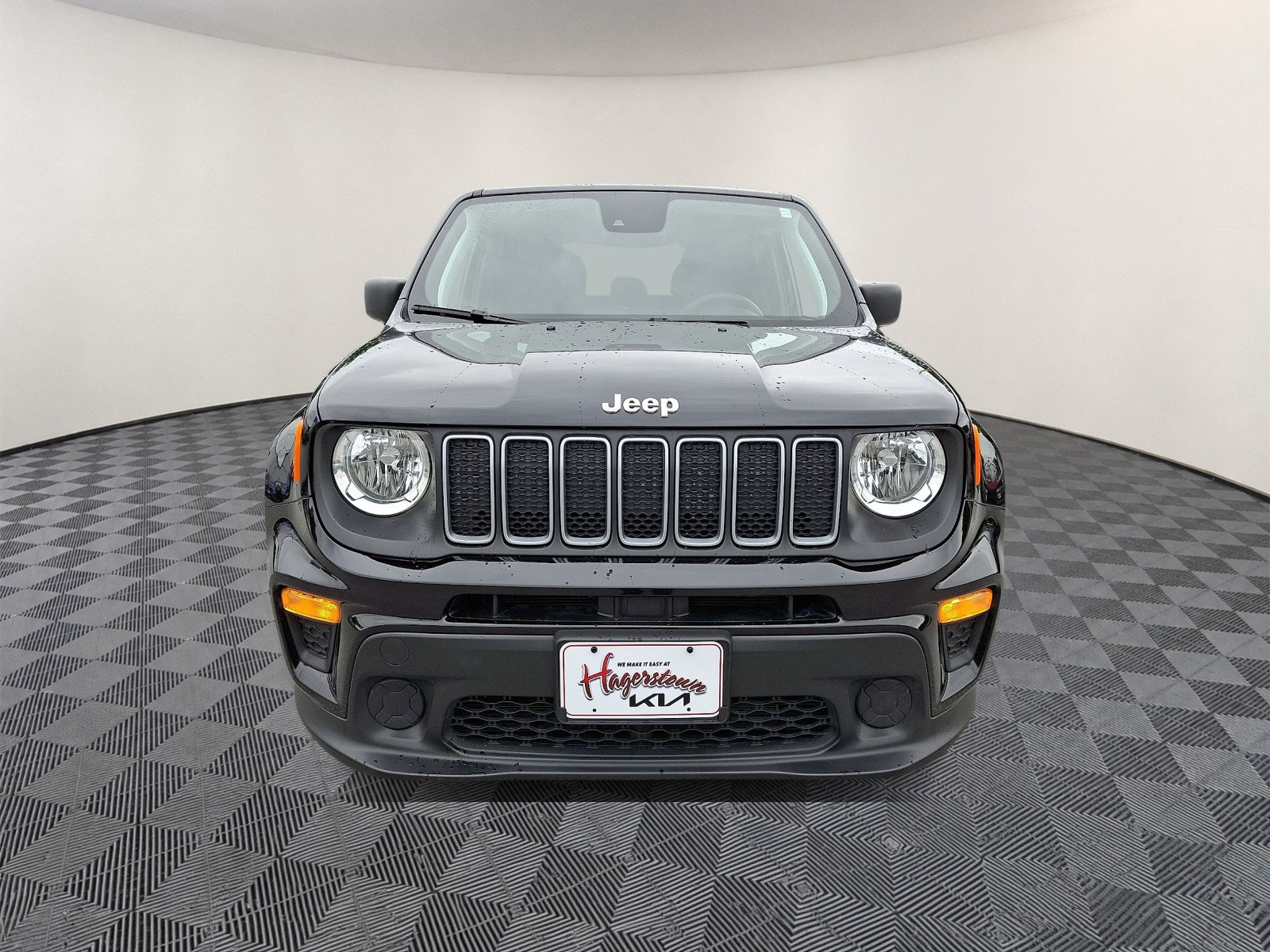 Used 2023 Jeep Renegade Latitude AWD/4WD image 2