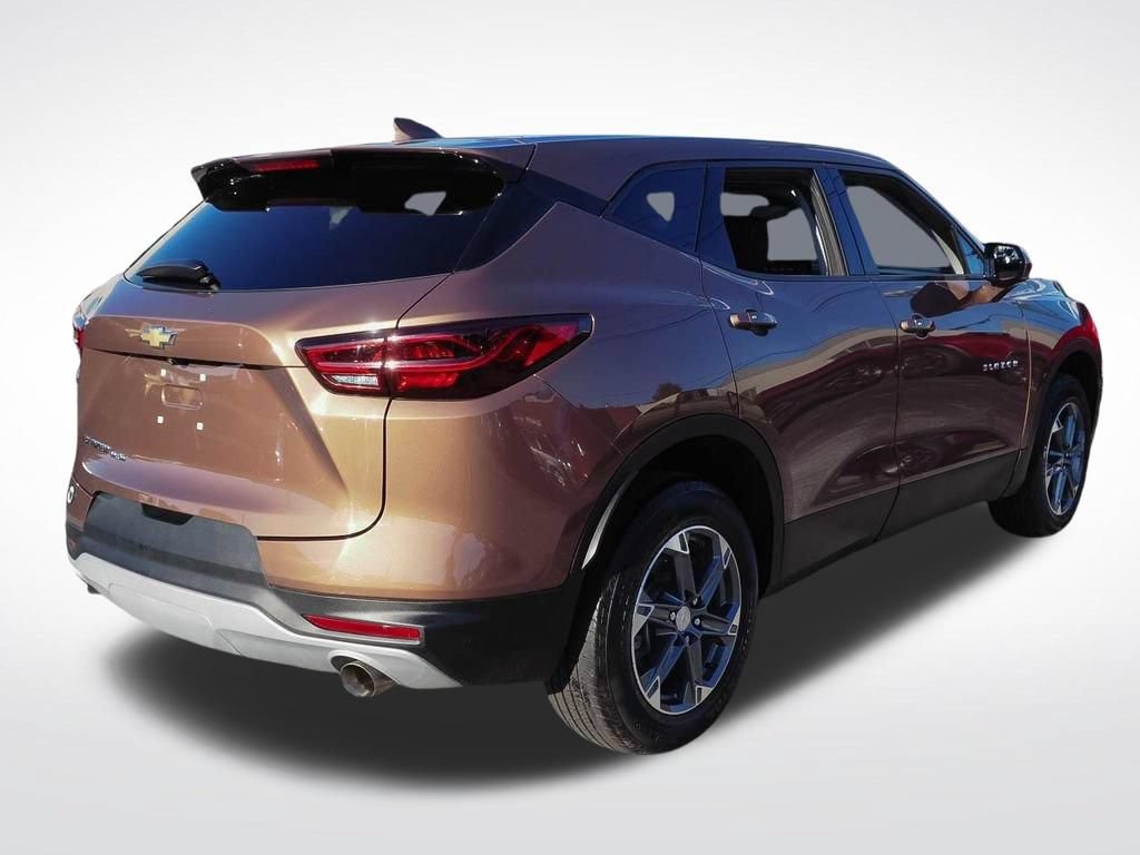 Certified 2023 Chevrolet Blazer LT AWD/4WD image 7