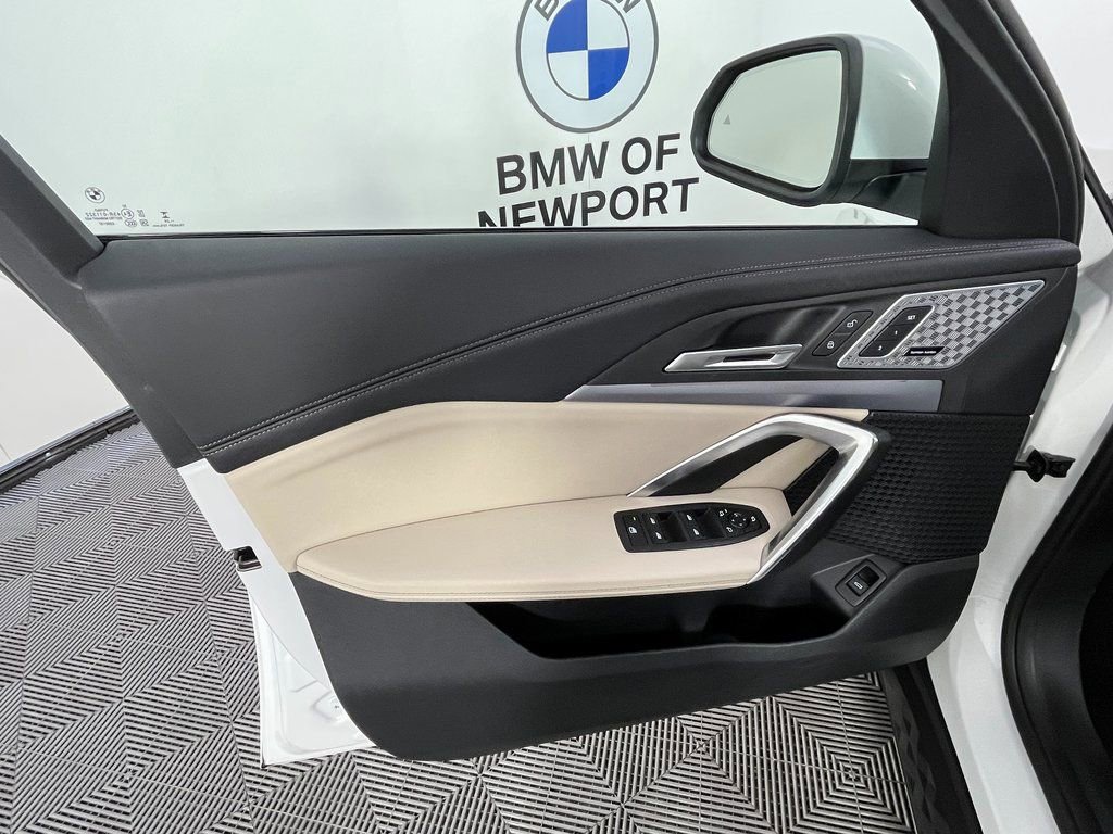 Used 2025 BMW X2 xDrive28i w/ Technology Package image 27