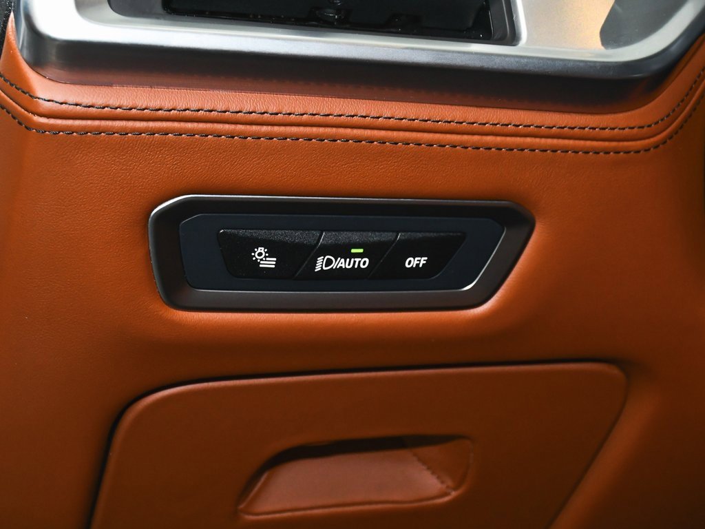 Used 2024 BMW ALPINA XB7 image 25