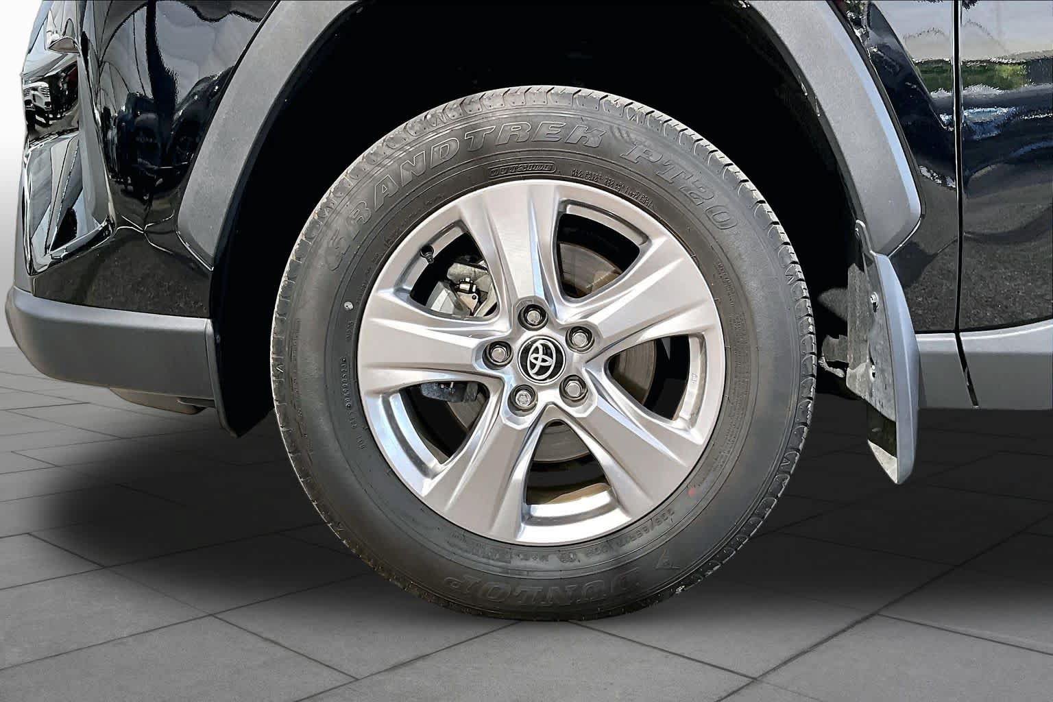 Used 2023 Toyota RAV4 XLE w/ Convenience Package AWD/4WD image 11