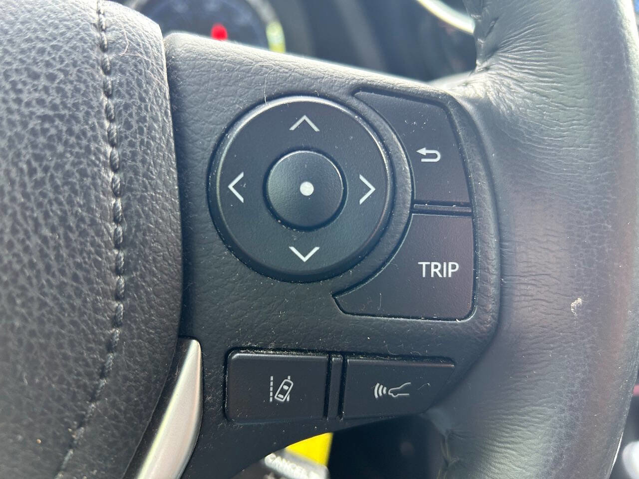 Used 2017 Toyota Corolla SE image 15