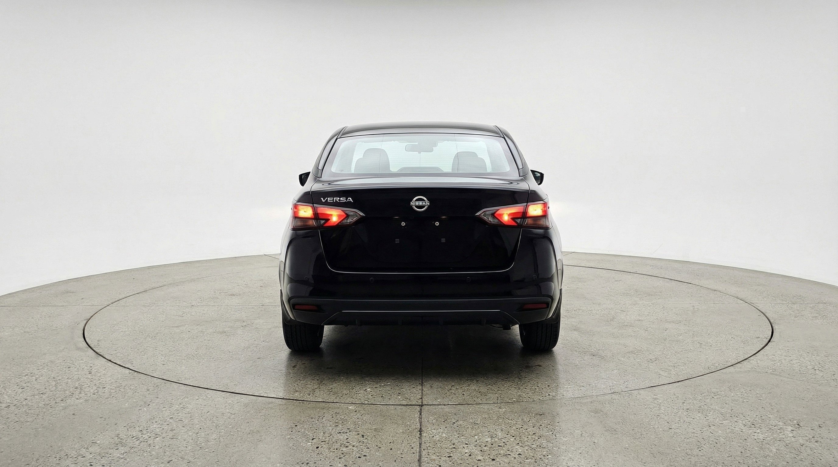 Used 2025 Nissan Versa SV w/ Trunk Package image 7