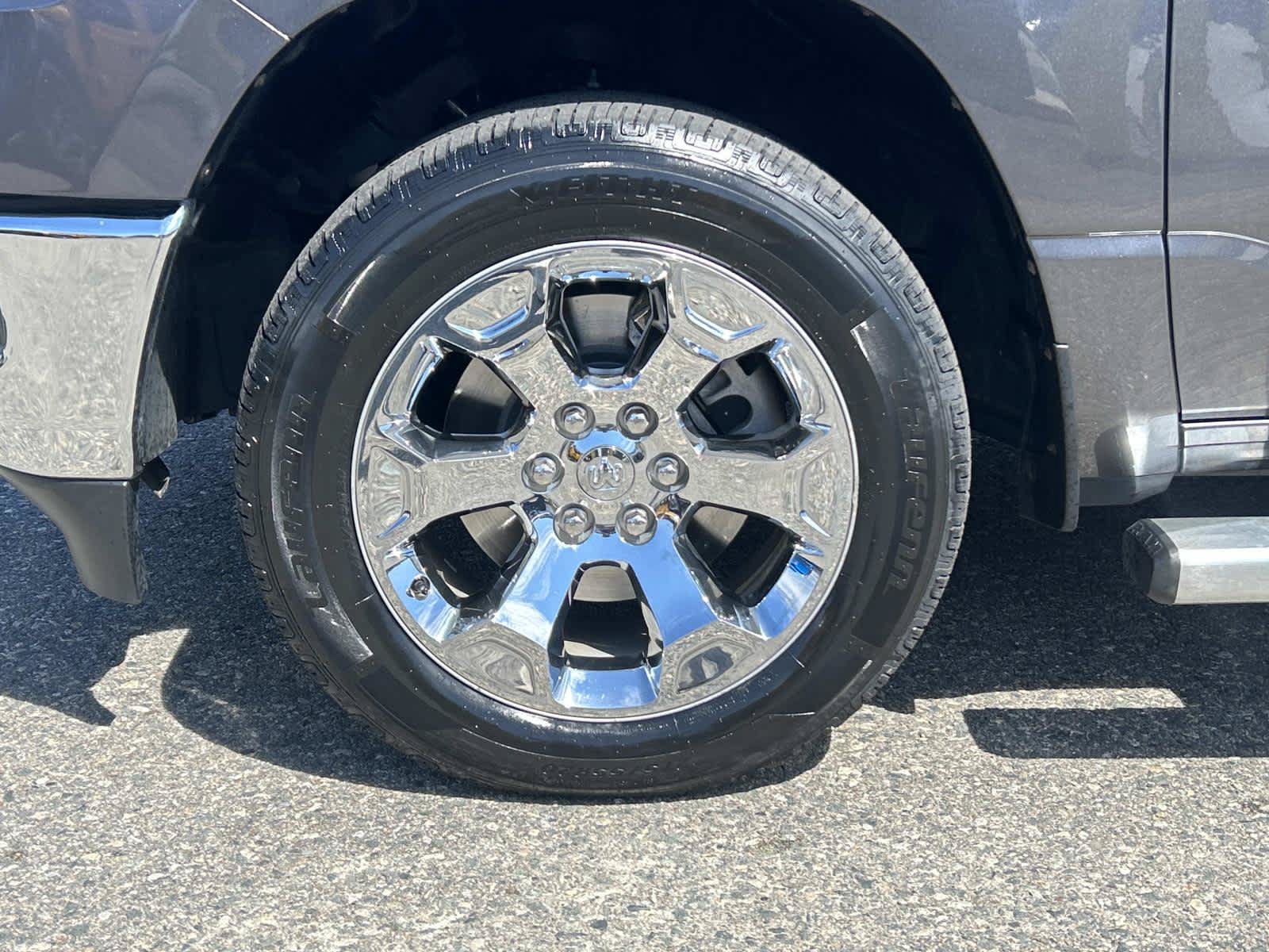 Used 2022 RAM 1500 Big Horn AWD/4WD image 9