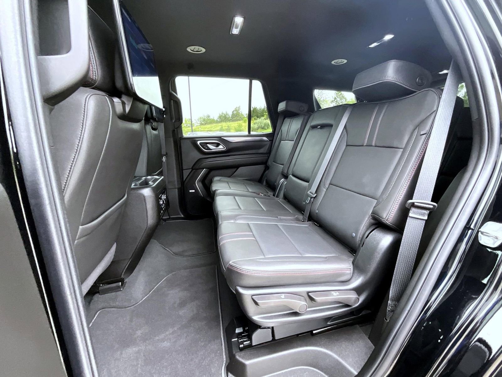 Used 2024 Chevrolet Tahoe RST w/ Sport Performance Package image 20