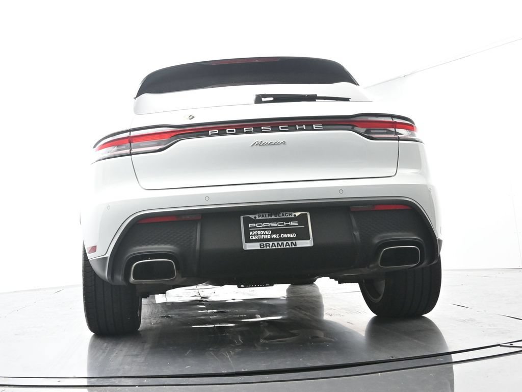 Certified 2025 Porsche Macan AWD/4WD image 51
