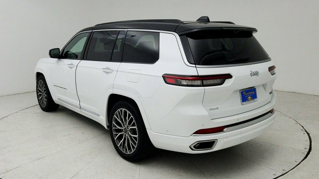 Used 2025 Jeep Grand Cherokee L Summit AWD/4WD image 6