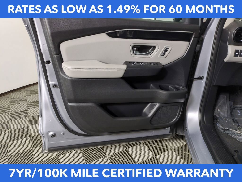 Used 2023 Honda Pilot Touring image 10