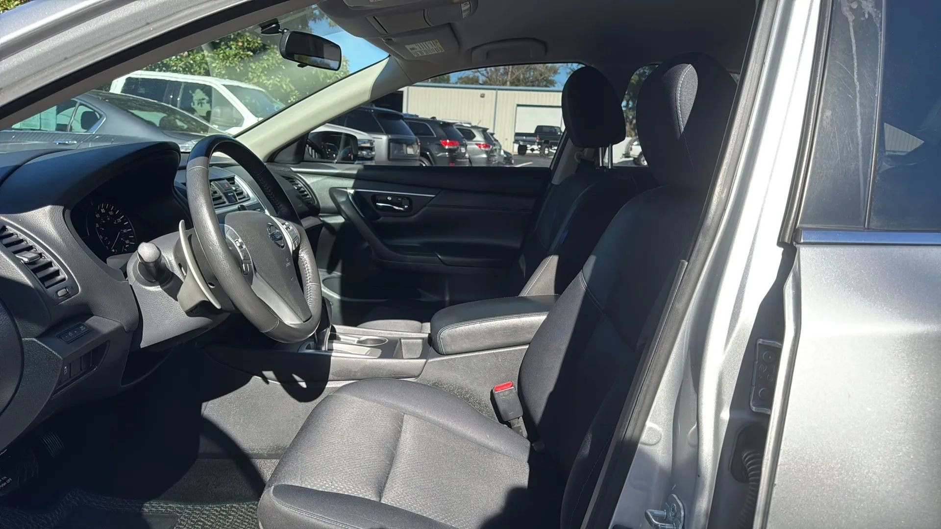 Used 2016 Nissan Altima 2.5 SR image 10