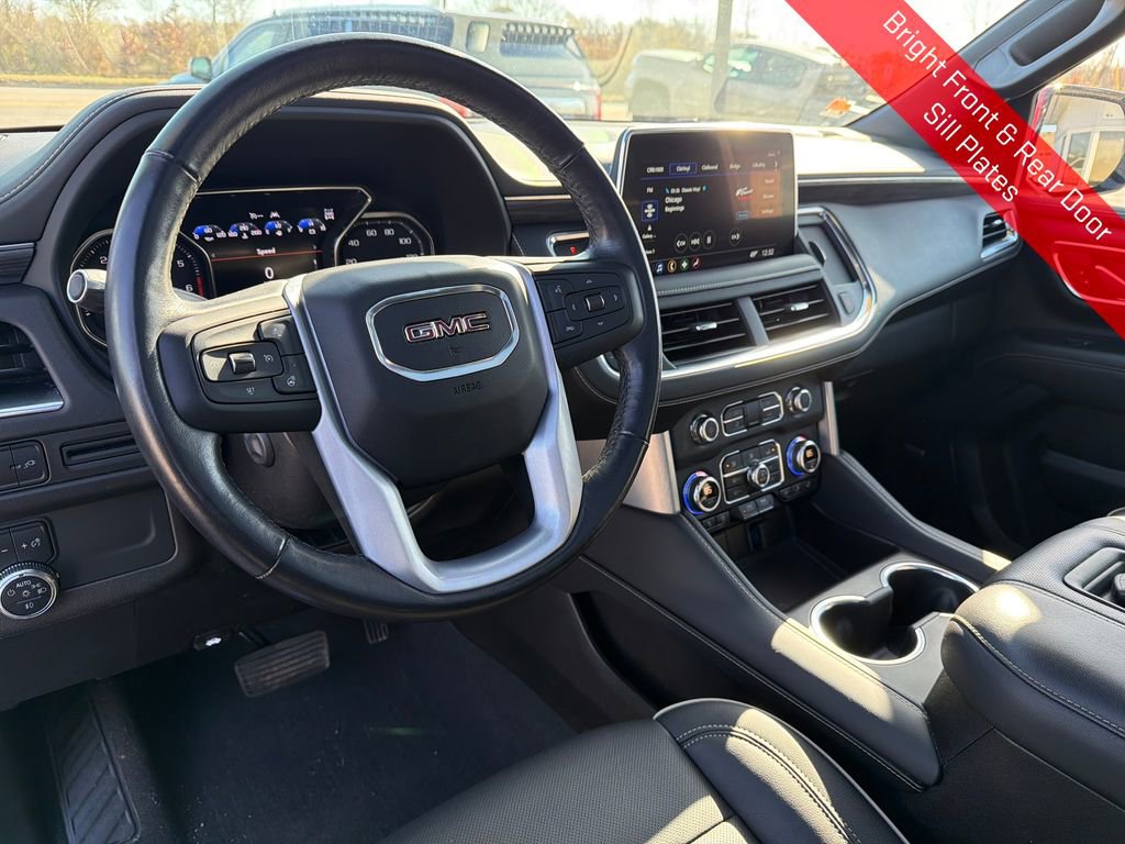 Used 2021 GMC Yukon SLT w/ SLT Premium Package image 14