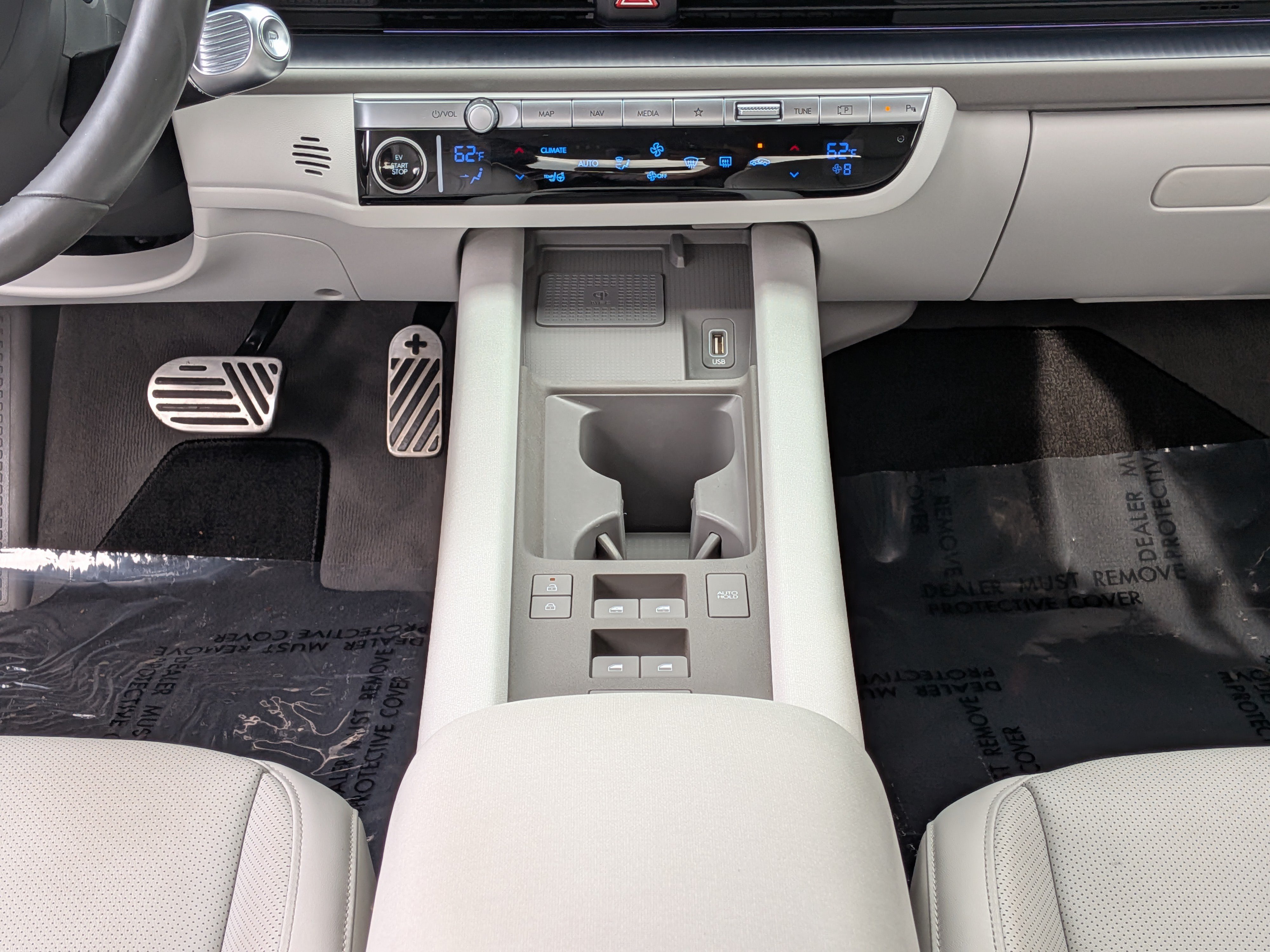 Used 2023 Hyundai Ioniq 6 Limited w/ Cargo Package RWD image 21