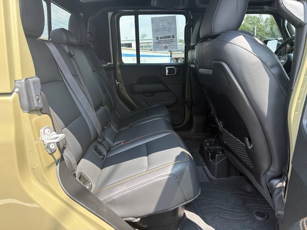Used 2025 Jeep Gladiator Sport AWD/4WD image 21