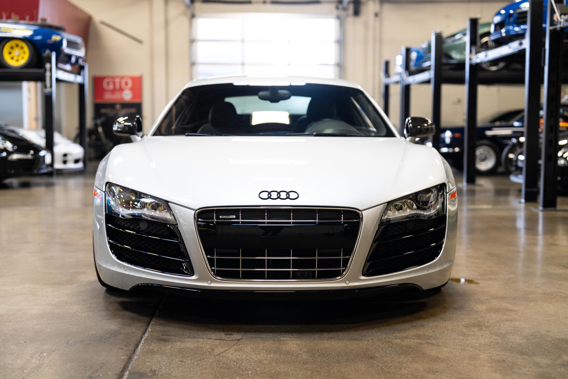 Used 2011 Audi R8 V10 image 4