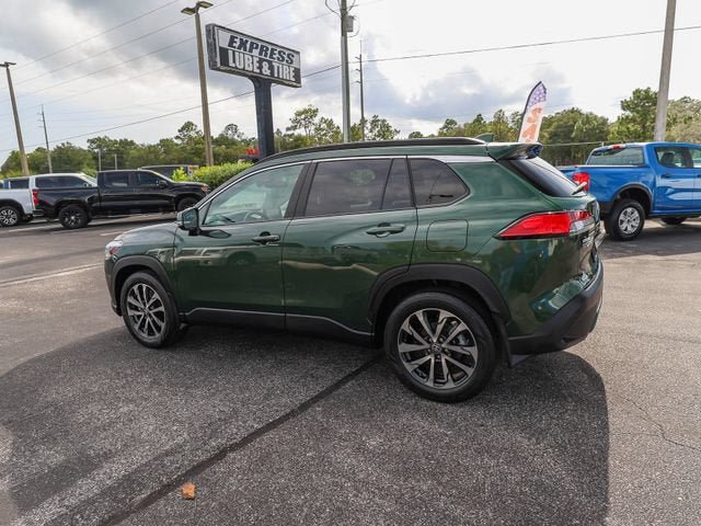 Used 2023 Toyota Corolla Cross XLE w/ Convenience Package FWD image 6