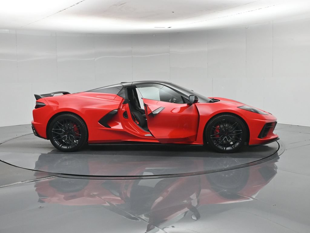 Used 2021 Chevrolet Corvette Stingray Premium Conv w/ Z51 Performance Package RWD image 40