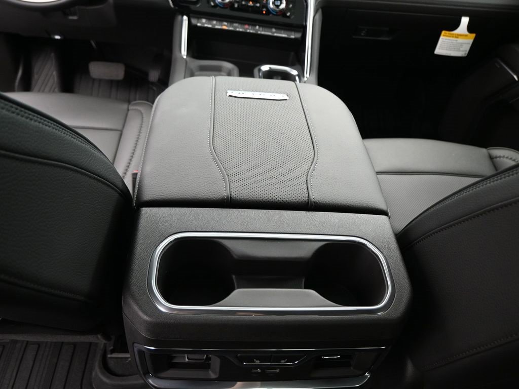 New 2026 GMC Sierra 3500 Denali w/ Denali Reserve Package image 24