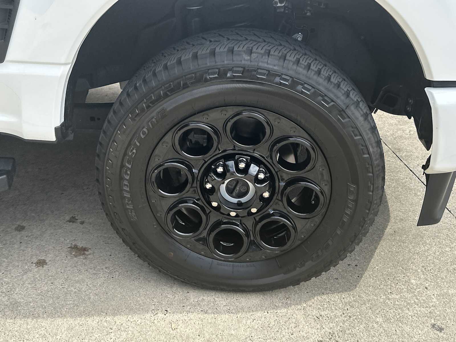 Used 2024 Ford F250 Lariat w/ Black Appearance Package image 24