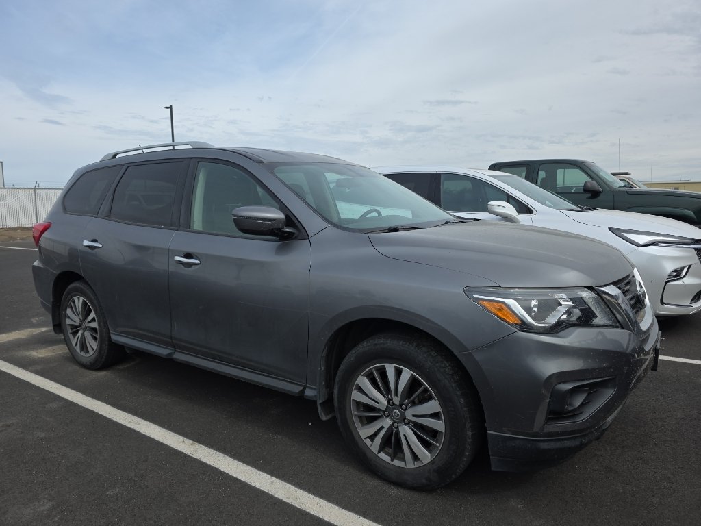 Used 2018 Nissan Pathfinder S