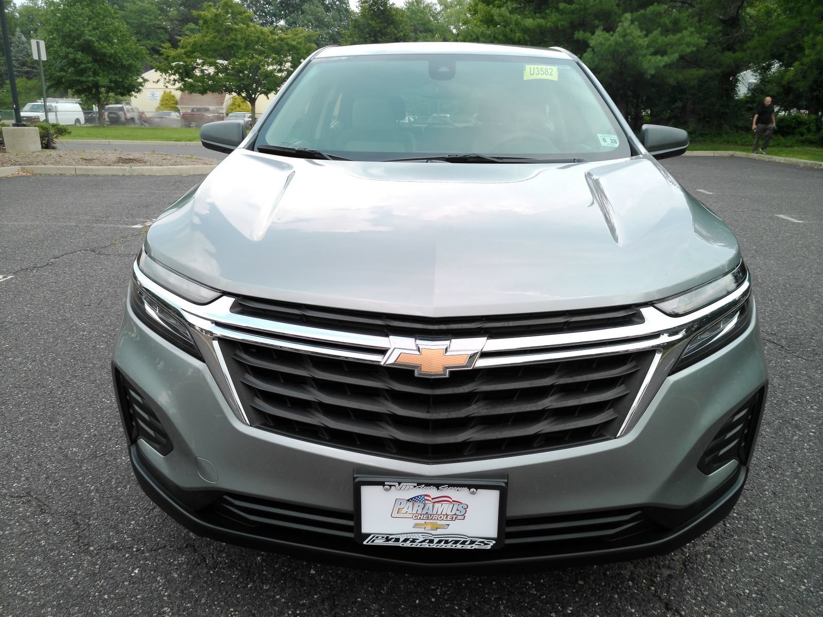 Used 2023 Chevrolet Equinox LS FWD image 3