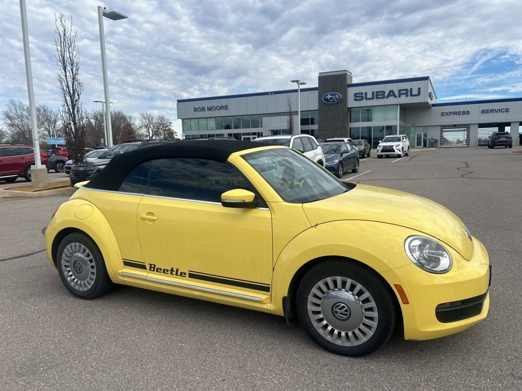 Used 2013 Volkswagen Beetle 2.5 image 1