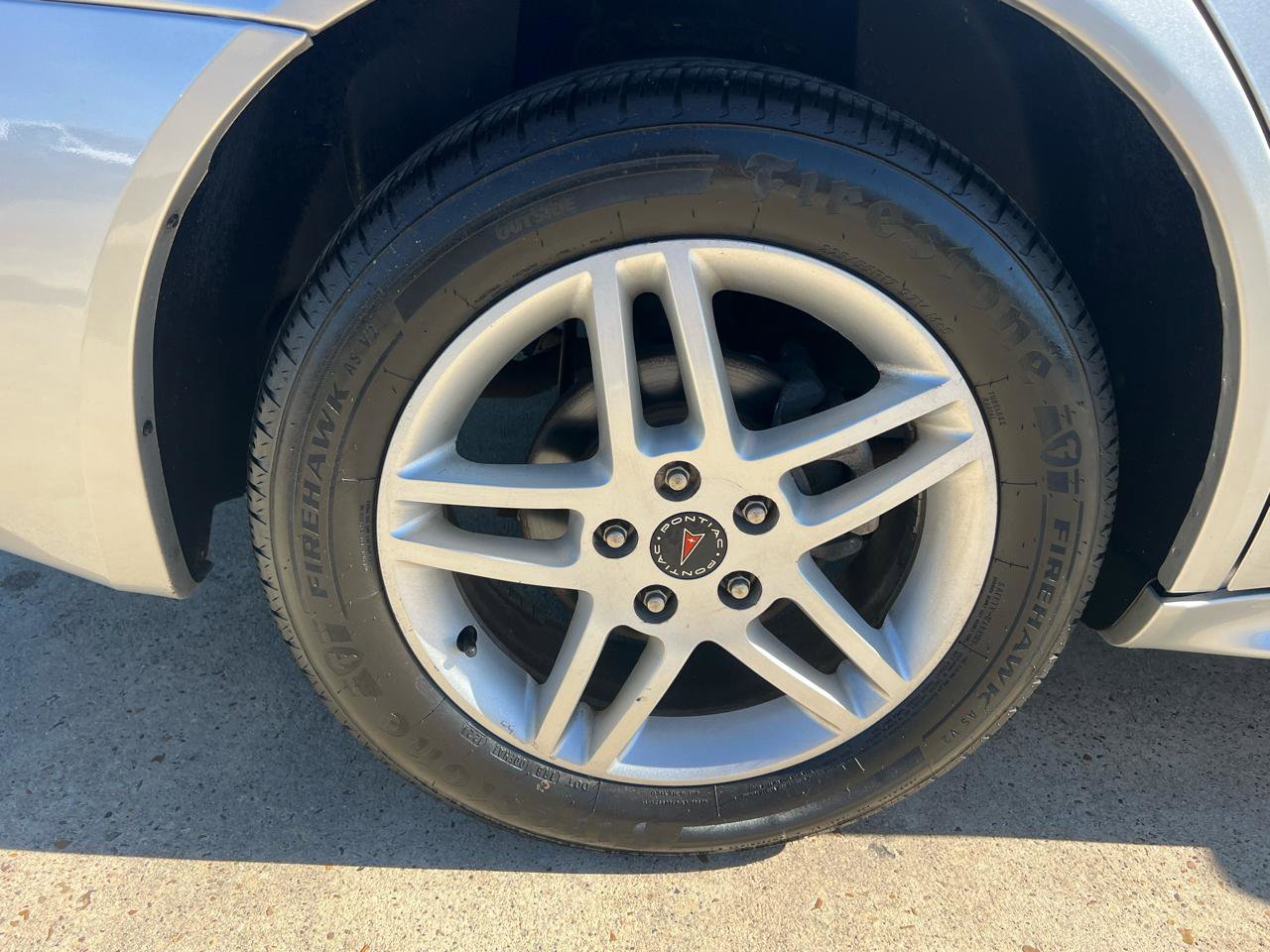 Used 2005 Pontiac Grand Prix GTP w/ Leather Trim Package image 14