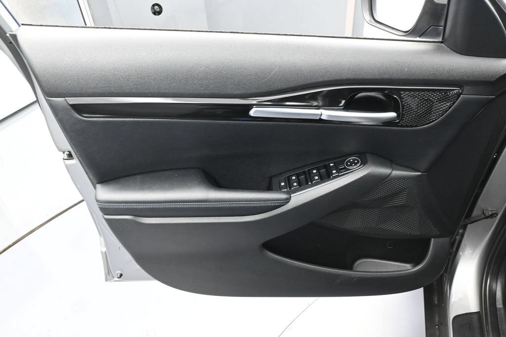 Used 2021 Kia Seltos S FWD image 13