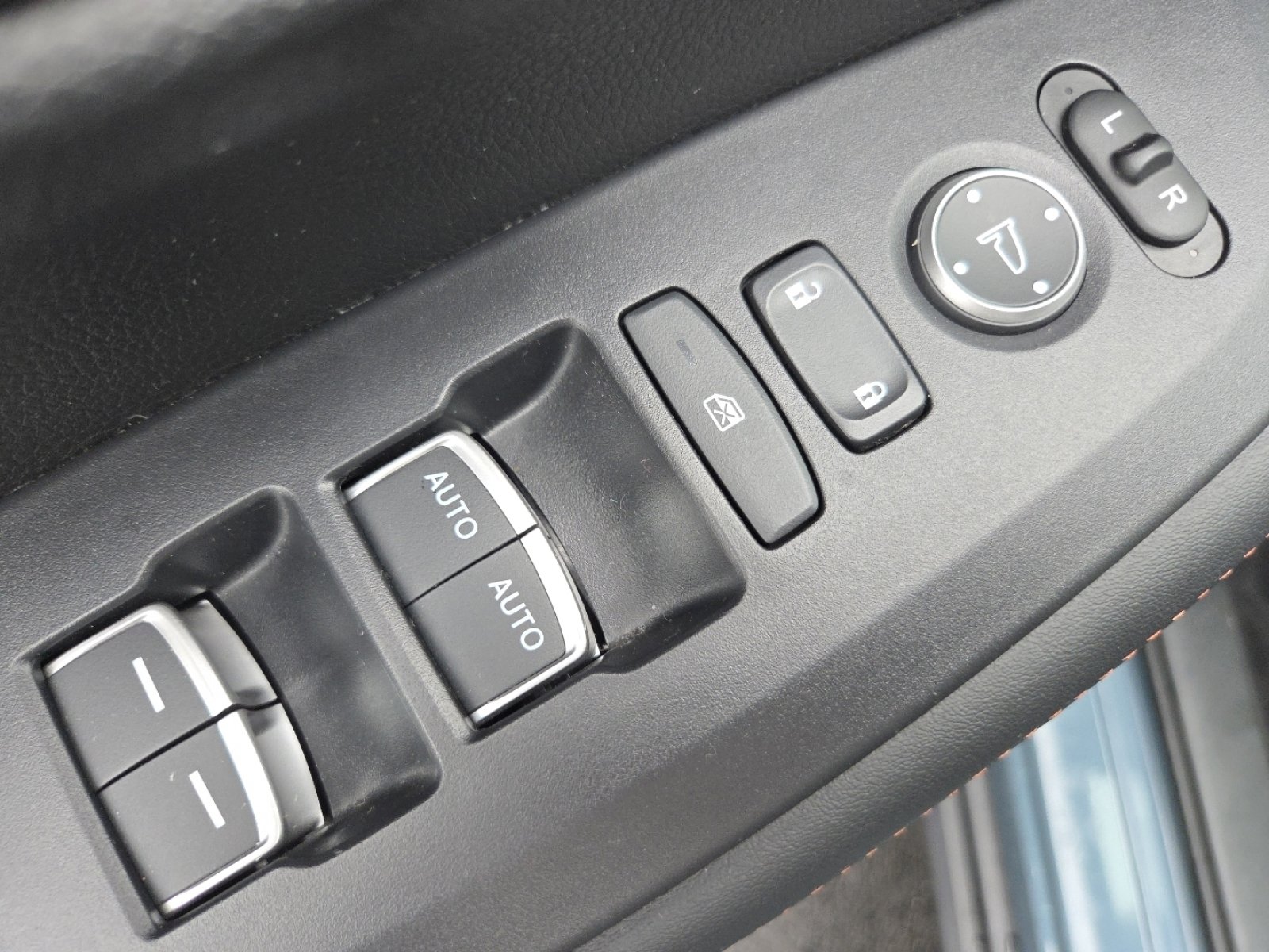 Certified 2024 Honda HR-V Sport image 25