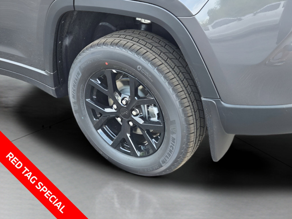 New 2026 Jeep Grand Cherokee Altitude AWD/4WD image 10