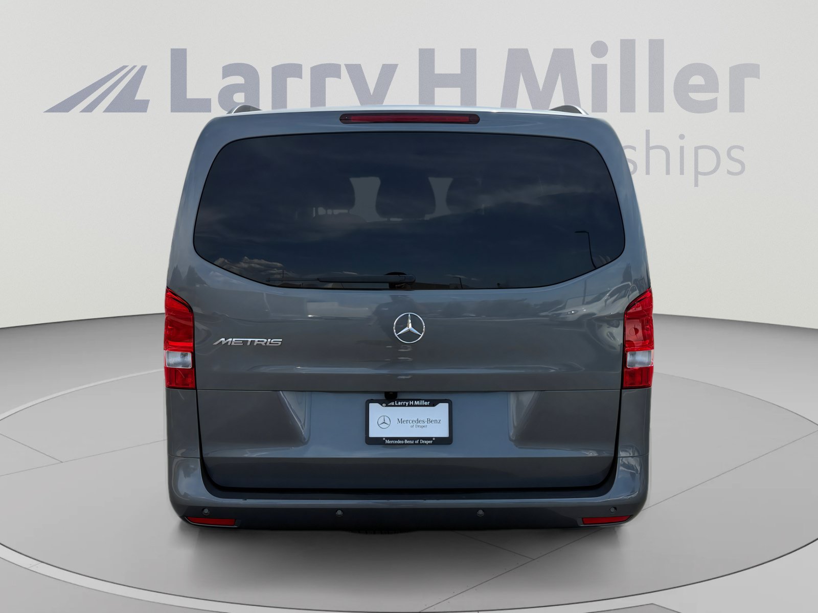Used 2023 Mercedes-Benz Metris Passenger image 4