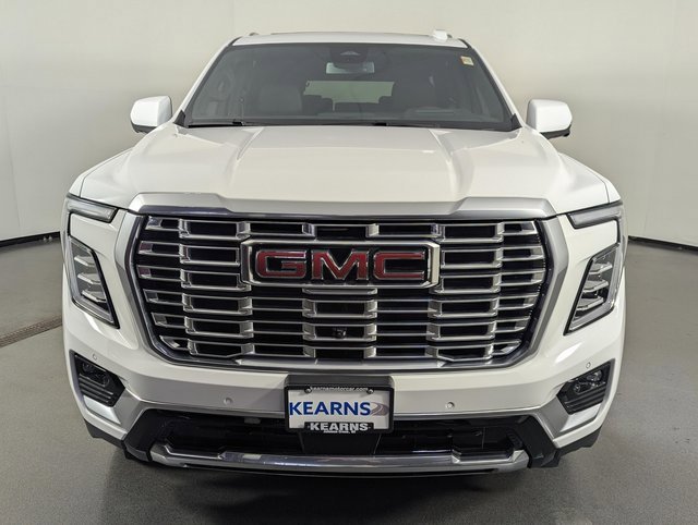 Used 2025 GMC Yukon Denali image 3
