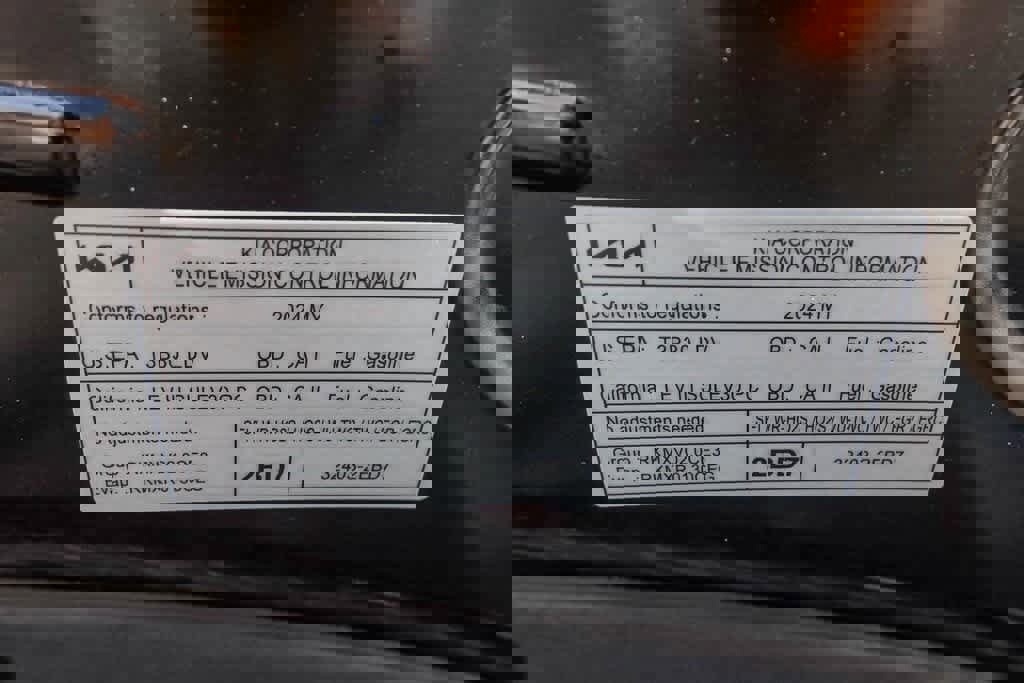 Certified 2024 Kia Forte LXS image 27