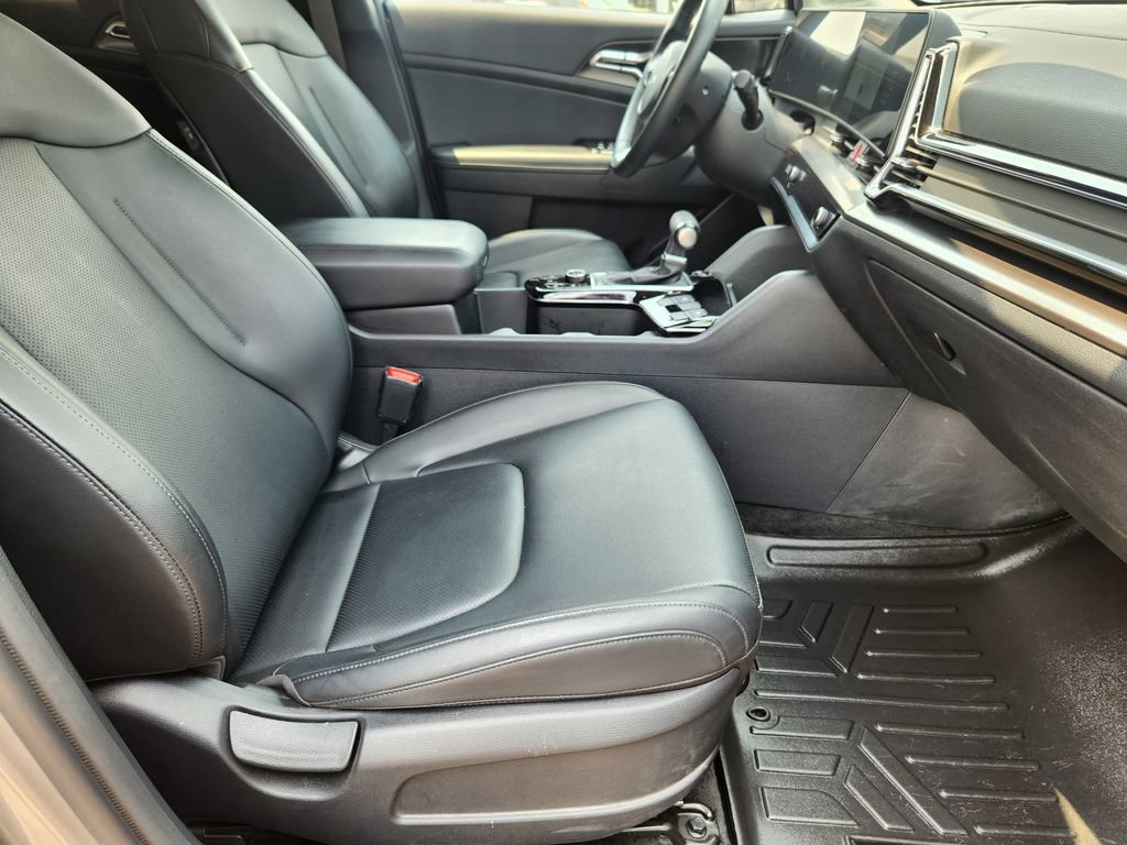 Certified 2024 Kia Sportage EX AWD/4WD image 17