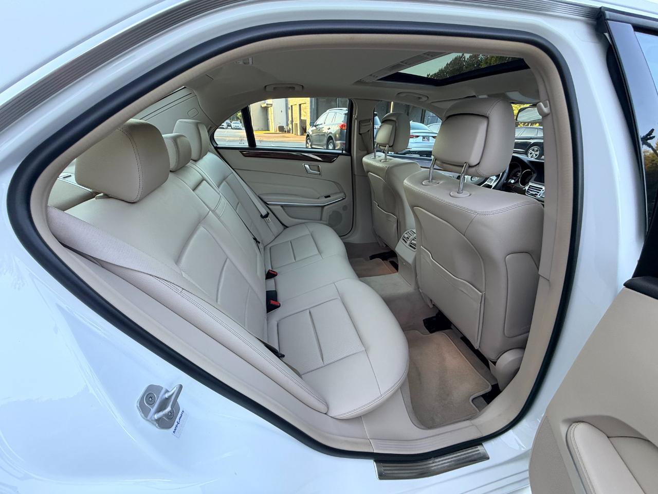Used 2014 Mercedes-Benz E 350 Sedan image 13