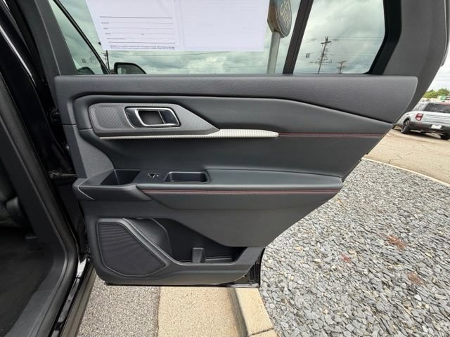 Certified 2025 Ford Explorer ST-Line AWD/4WD image 23