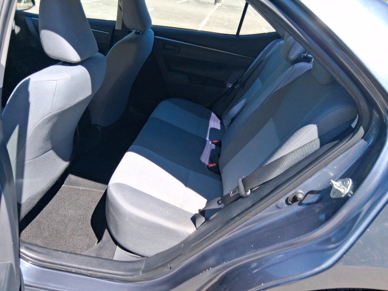 Used 2015 Toyota Corolla L image 13