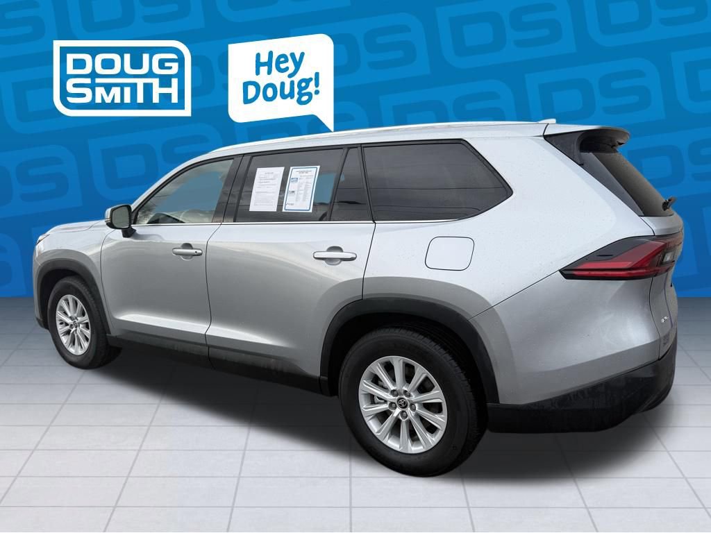 Used 2025 Toyota Grand Highlander AWD image 2