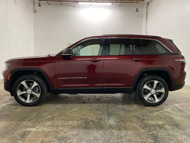 Used 2022 Jeep Grand Cherokee Limited 4xe AWD/4WD image 2