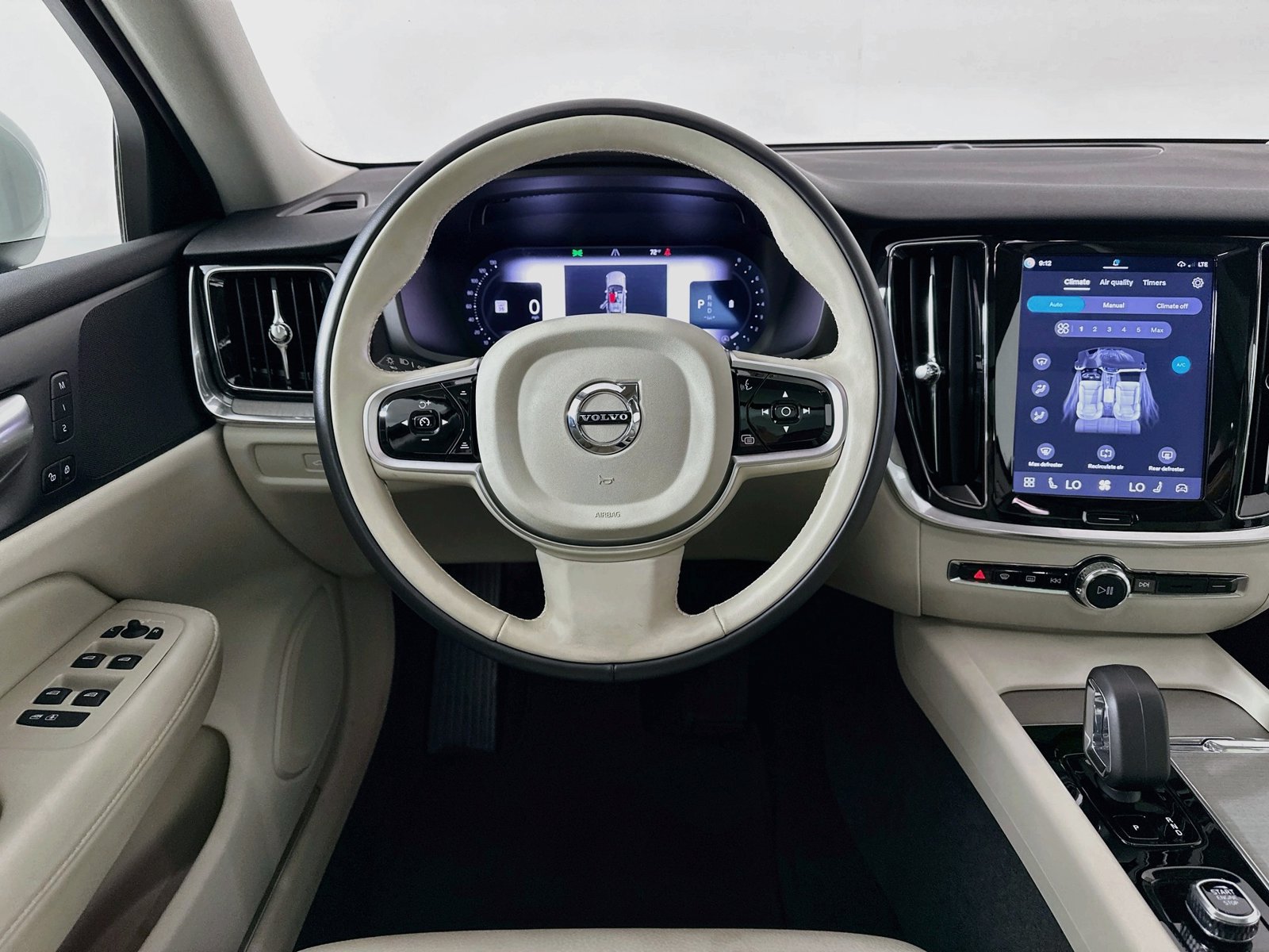 Certified 2025 Volvo V60 B5 Cross Country Plus AWD/4WD image 15