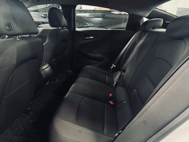 Used 2024 Chevrolet Malibu RS w/ LPO, Floor Liner Package FWD image 17