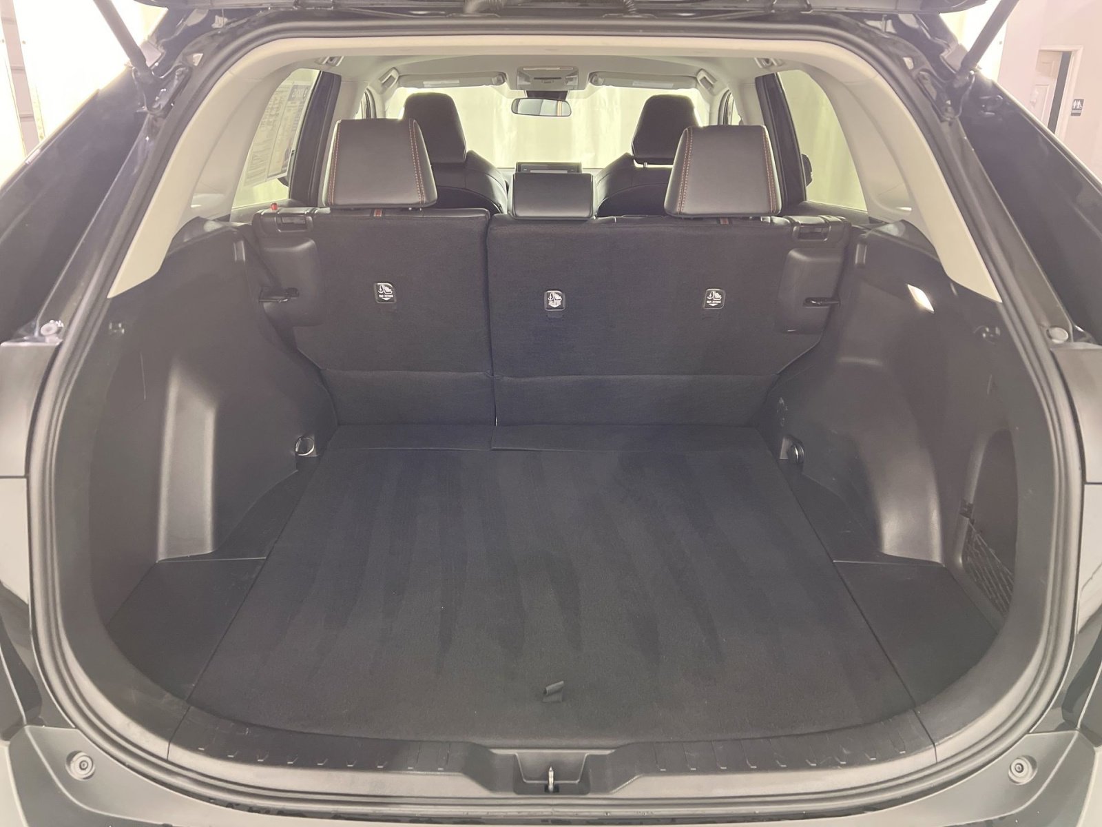 Used 2022 Toyota RAV4 Adventure image 25