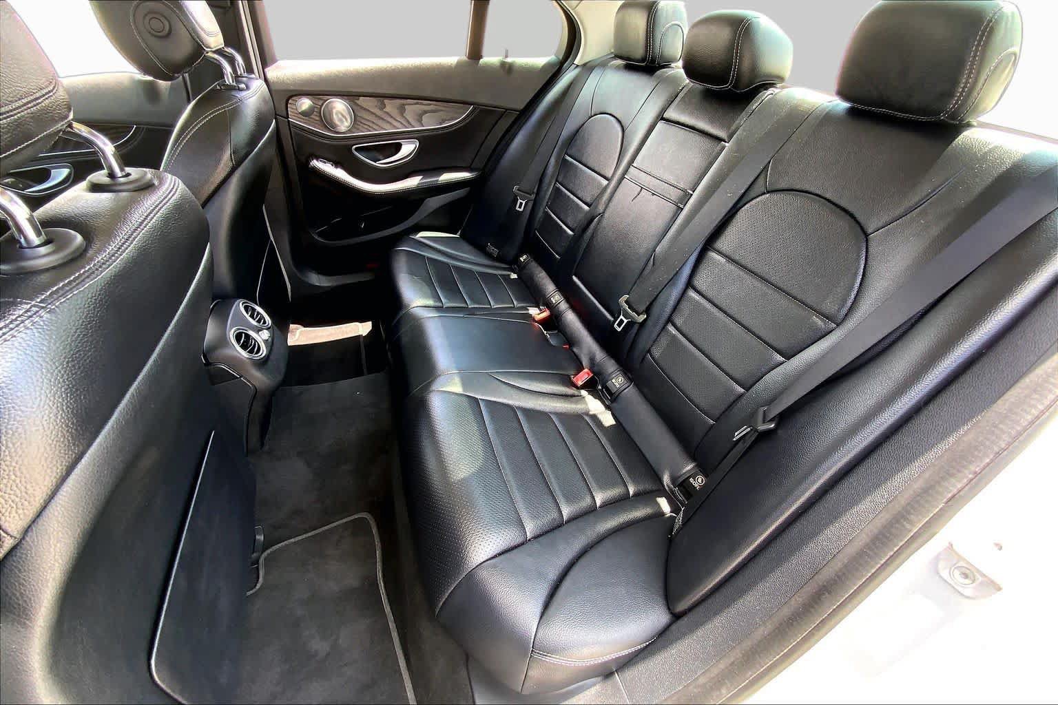 Used 2015 Mercedes-Benz C 300 4MATIC Sedan image 20