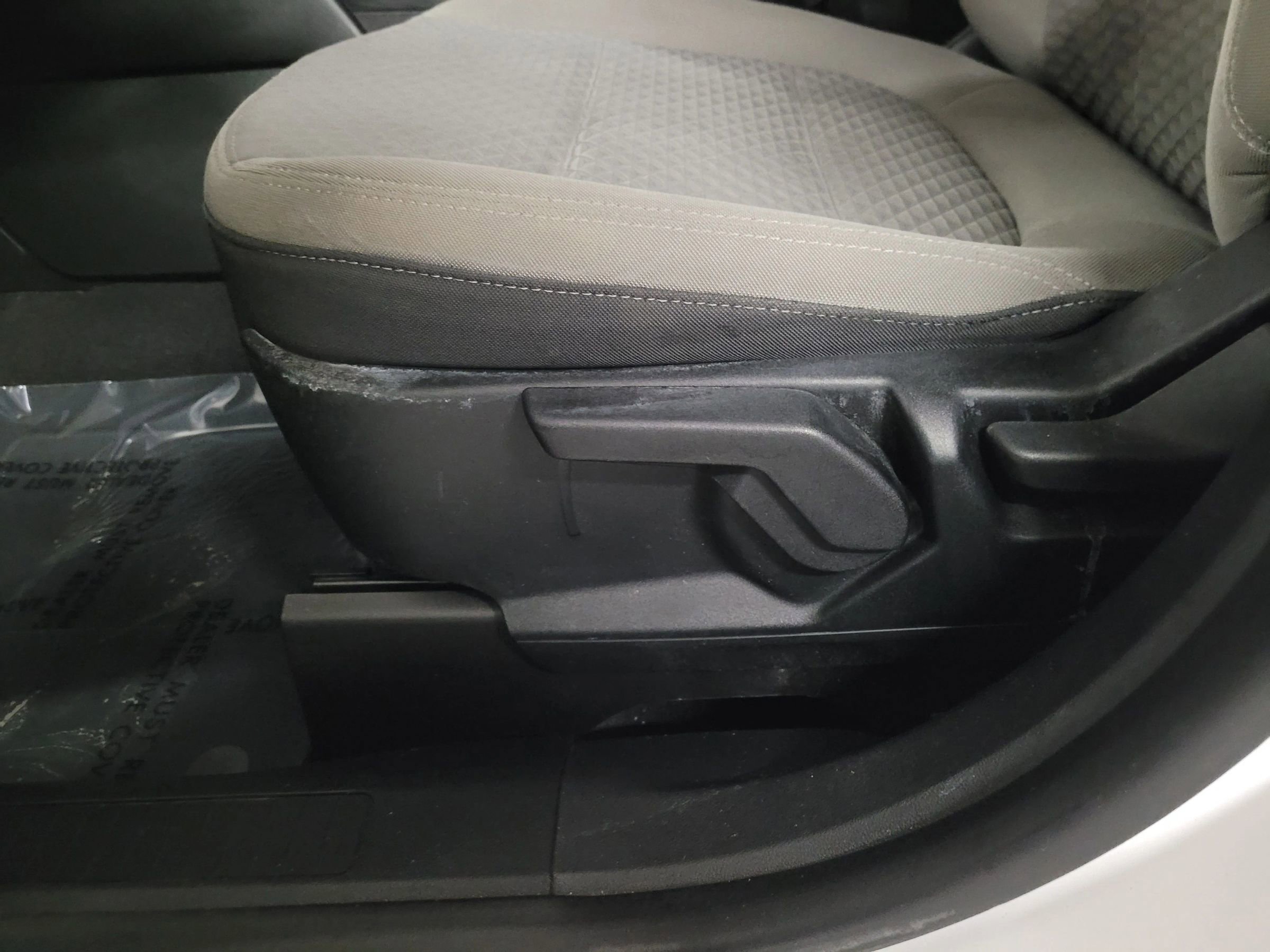 Used 2021 Ford Escape SE FWD image 15