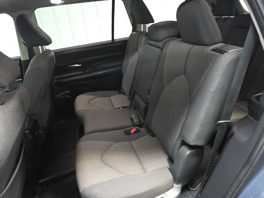 Used 2025 Toyota Grand Highlander AWD image 33
