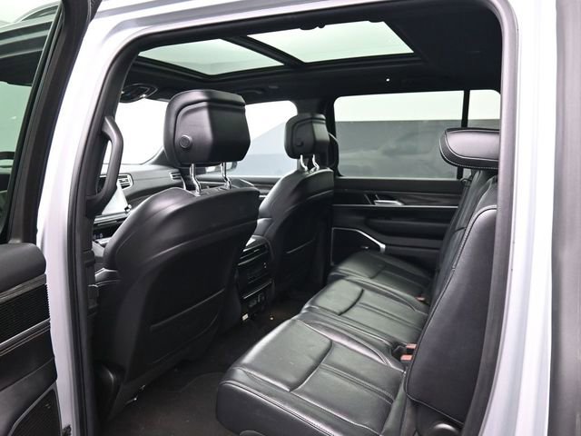 Used 2022 Jeep Wagoneer Series II w/ Premium Group I image 12