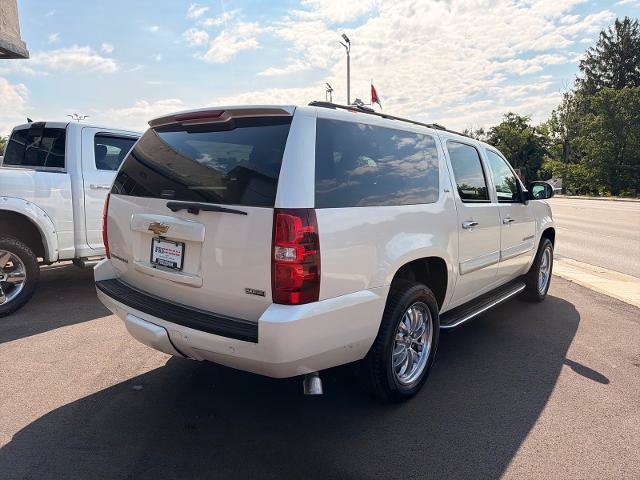 Used 2008 Chevrolet Suburban LTZ w/ LTZ Preferred Equipment Group AWD/4WD image 4